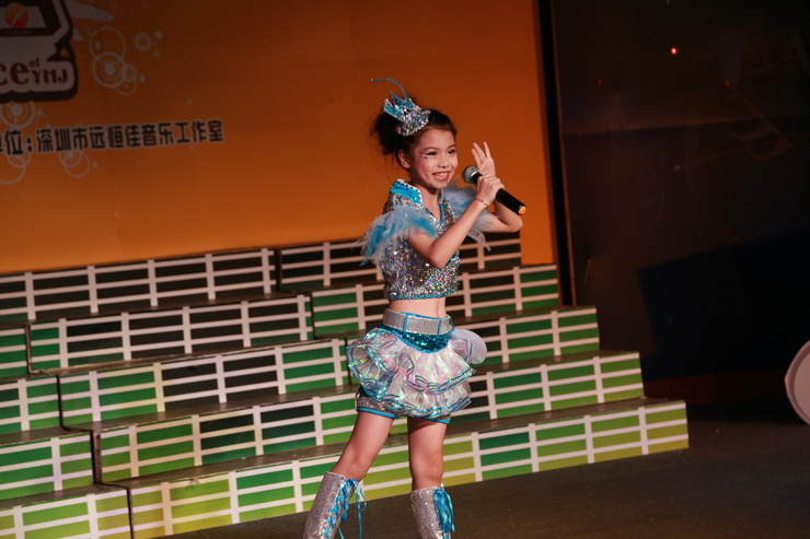 肖伟辉先生〈幸福飘香〉