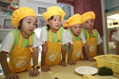 深圳市威廉希尔官网国际教育城体验DIY之行