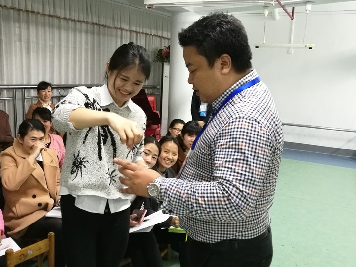 花园幼儿园环保康健知识培训