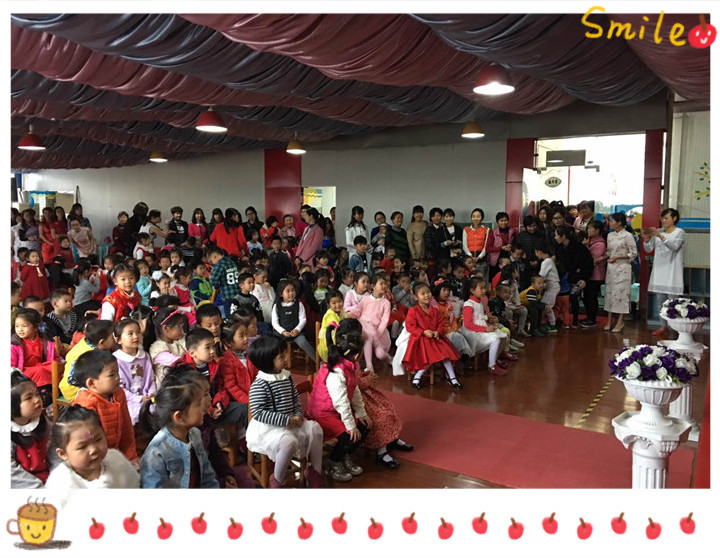 巾帼秀旗袍，，，，，，幼儿送祝福——日辉台幼儿园庆三八主题运动