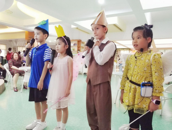 公明中英文学校：英语趣配音，，，，，，意见意义学英语