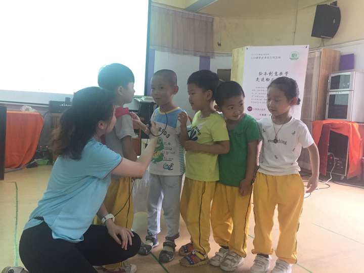 421灼烁新区绘本创意教学再次走进幼儿园