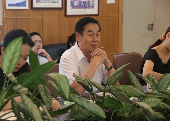 简讯-我校在龙华区“学校向导班子清静治理学年度审核”中获好评